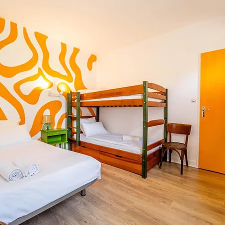 Auberge Au Bon Landais - Surf Hotel Et Guinguette *