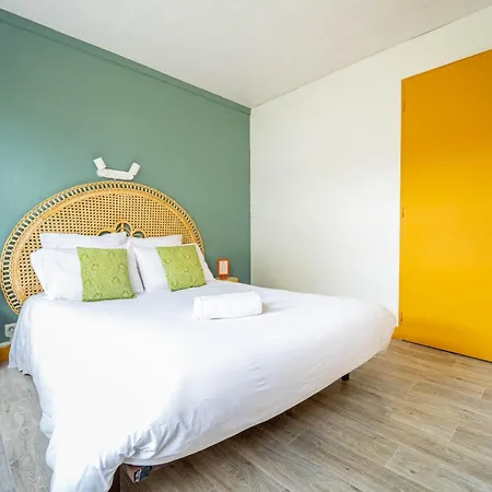 Auberge Au Bon Landais - Surf Hotel Et Guinguette *