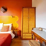 Au Bon Landais Surf Hotel