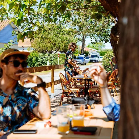 Au Bon Landais Surf Guinguette ホテル