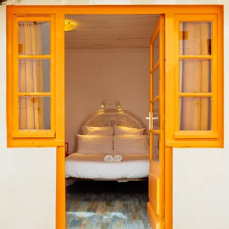 Au Bon Landais Surf Hotell *