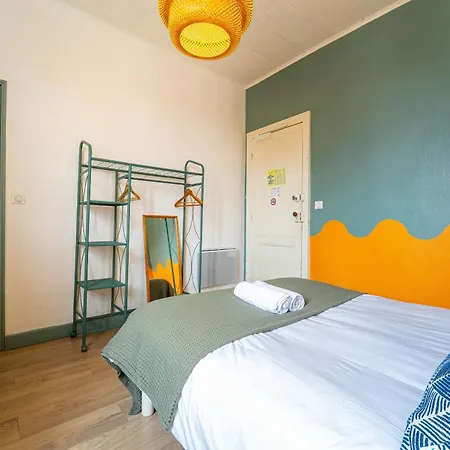 Au Bon Landais Surf Hotel